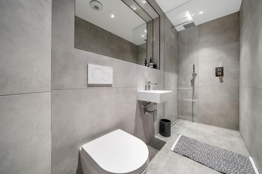 Trendy 2 Bedroom 2 Bathroom Apartment Minutes From Seafront In St Leonard'S Hastings St Leonards-on-Sea Extérieur photo